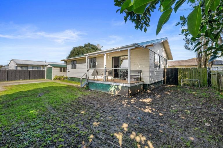 Photo of property in 10 Volta Place, Clendon Park, Auckland, 2103