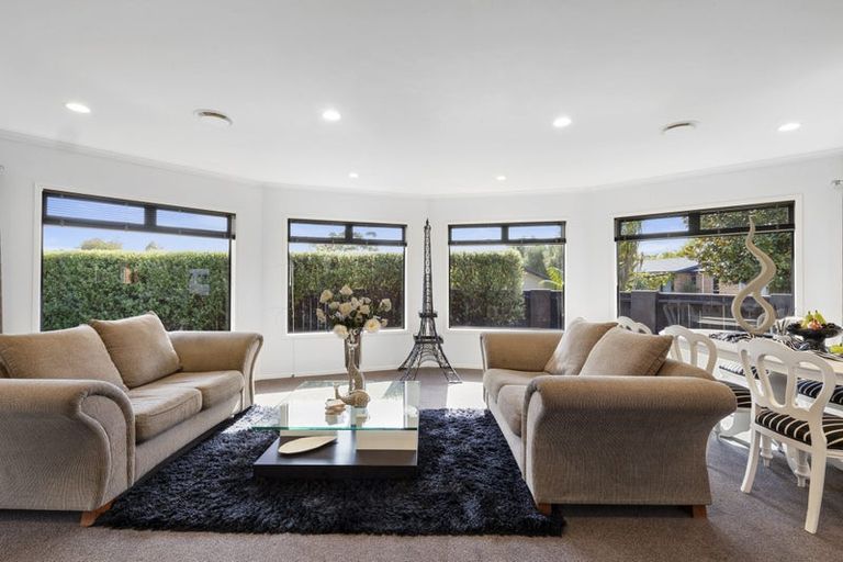 Photo of property in 10a Long Place, Frankleigh Park, New Plymouth, 4310