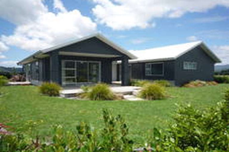 Photo of property in 1 Bravo Place, Whitianga, 3510