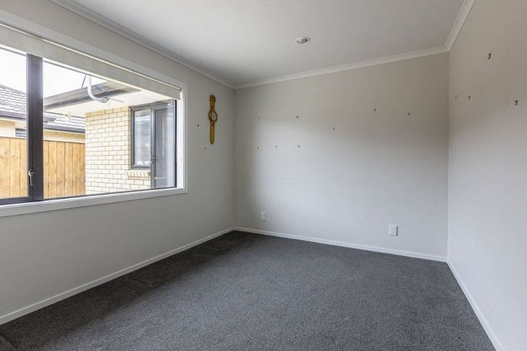 Photo of property in 108 Hillcrest Drive, Kelvin Grove, Palmerston North, 4414