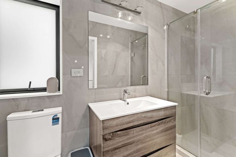 Photo of property in 15c Arney Road, Ranui, Auckland, 0612