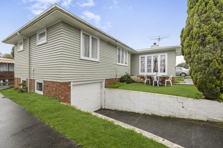 Photo of property in 4 Boon Street, Manurewa, Auckland, 2102