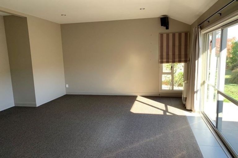 Photo of property in 35 Brooklands Drive, Havelock North, 4130