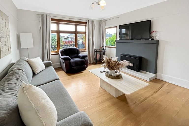 Photo of property in 71 Ferguson Street, Awapuni, Palmerston North, 4412