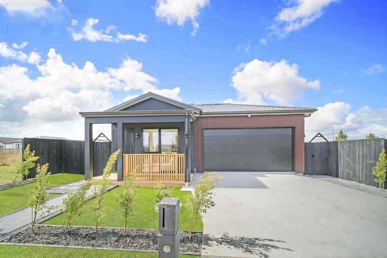 Photo of property in 140 Kahui Parade, Karaka, Papakura, 2113