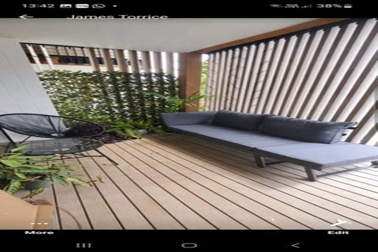 Photo of property in 2/165 Hobsonville Point Road, Hobsonville, Auckland, 0616