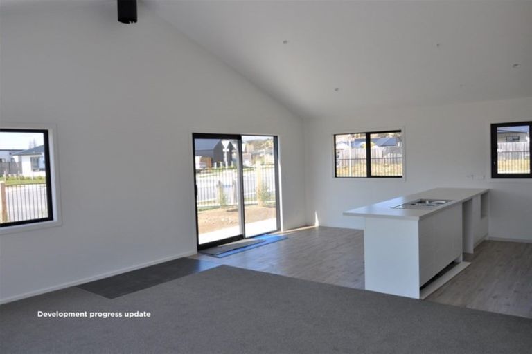 Photo of property in 1 Sorrel Street, Albert Town, Wanaka, 9305