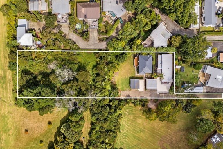 Photo of property in 122a Glendale Road, Glen Eden, Auckland, 0602