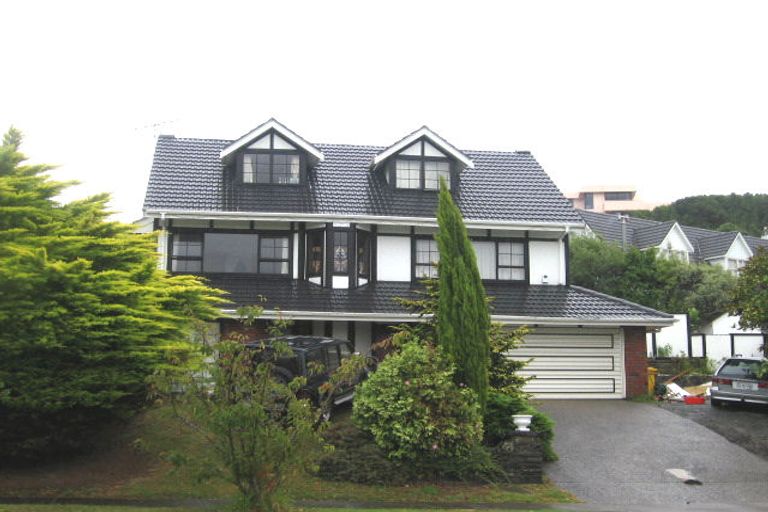 Photo of property in 201 Chelsea View Drive, Chatswood, Auckland, 0626