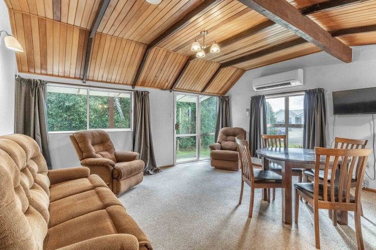 Photo of property in 56h Mackenzie Street, Winton, 9720