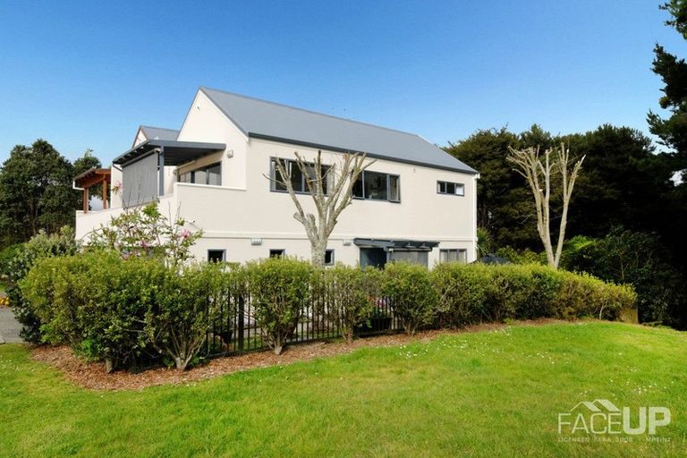 Photo of property in 56a Lagoon Way, West Harbour, Auckland, 0618