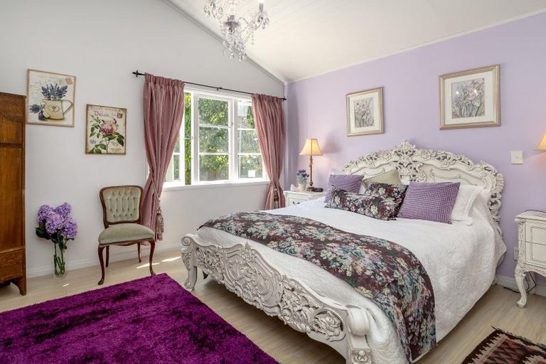 Photo of property in 1b Dublin Street, Martinborough, 5711