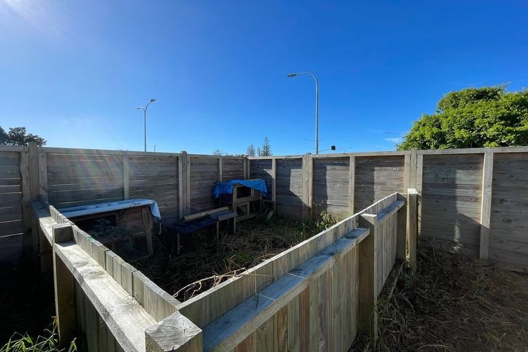 Photo of property in 1/27 Pakuranga Road, Pakuranga, Auckland, 2010