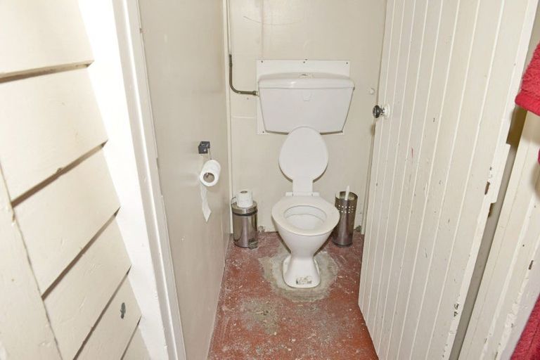 Photo of property in 15 Hall Street, Foxton, 4814