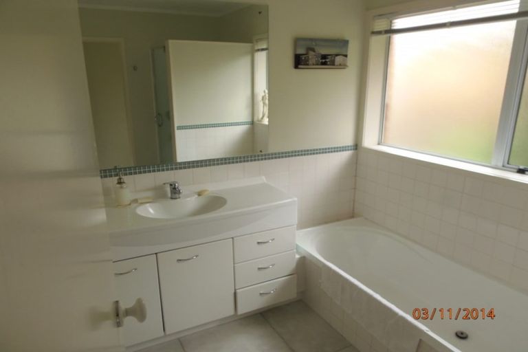 Photo of property in 2/2-22a Balmain Road, Chatswood, Auckland, 0626