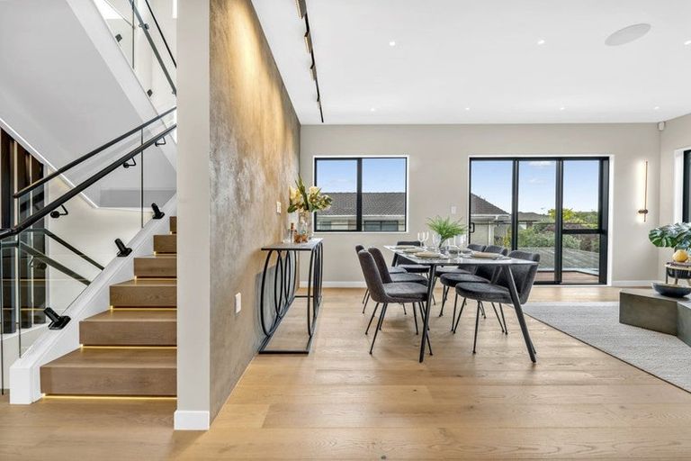 Photo of property in 202 Clovelly Road, Bucklands Beach, Auckland, 2012