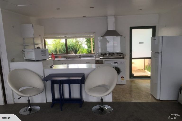 Photo of property in 20 Sceptre Place, Avondale, Auckland, 1026