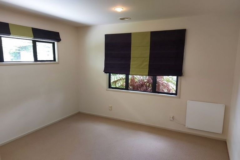 Photo of property in 70a Kirton Drive, Riverstone Terraces, Upper Hutt, 5018