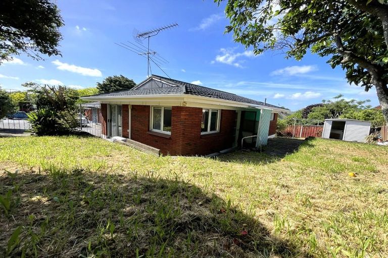 Photo of property in 2/123a Gossamer Drive, Pakuranga Heights, Auckland, 2010