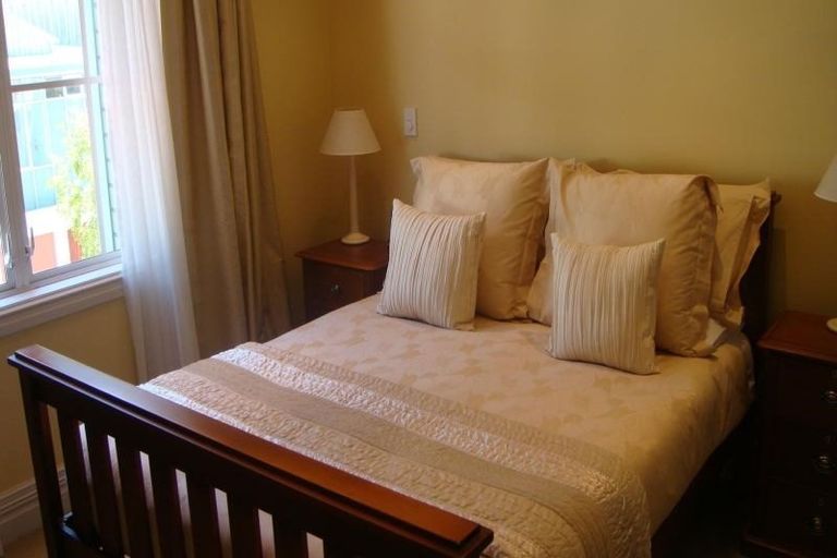 Photo of property in 154 Tinakori Road, Thorndon, Wellington, 6011