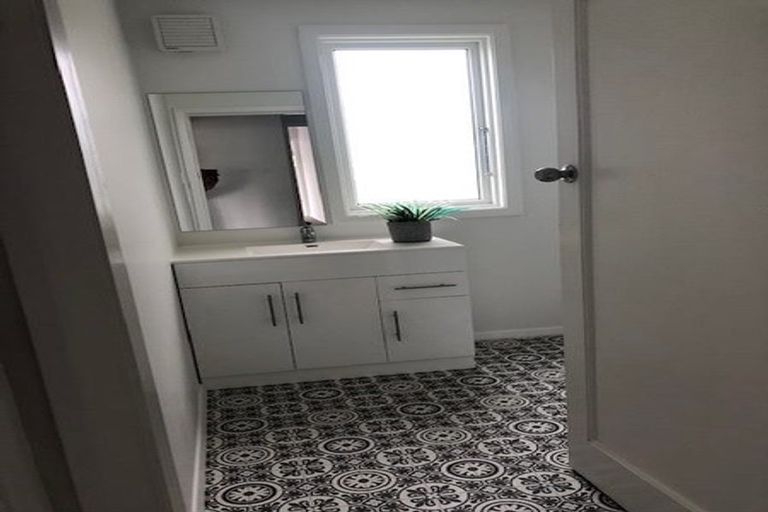 Photo of property in 7c Mclellan Street, Tawa, Wellington, 5028