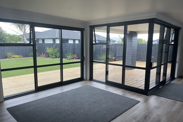 Photo of property in 52 Ata-mahina Way, Ruakaka, 0116