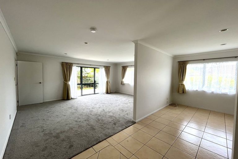Photo of property in 14 Clavoy Place, East Tamaki, Auckland, 2016