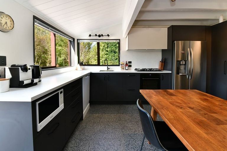 Photo of property in 330 Wainui Road, Wainui, Silverdale, 0992