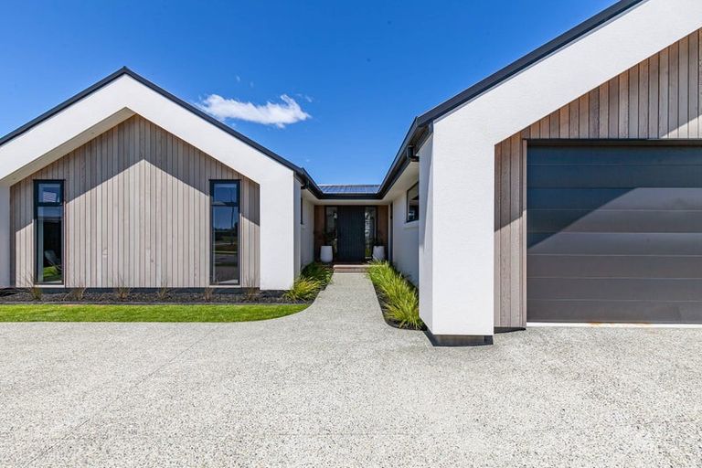 Photo of property in 99 Iwa Street, Mapua, 7005