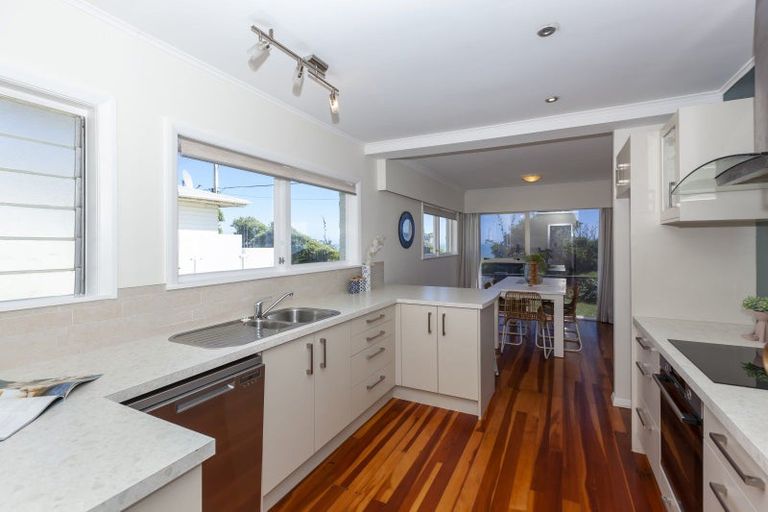 Photo of property in 9b The Esplanade, Raumati South, Paraparaumu, 5032