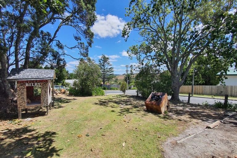 Photo of property in 3 Iris Street, Snells Beach, 0920