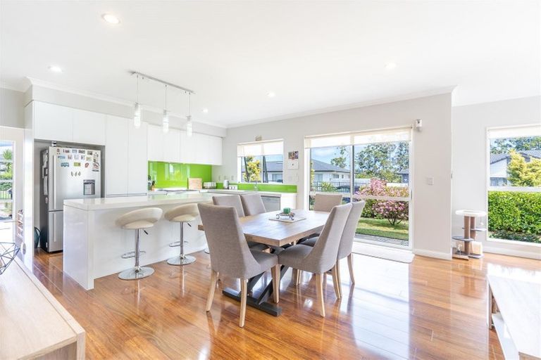 Photo of property in 8 Kohia Way, Huapai, Kumeu, 0810