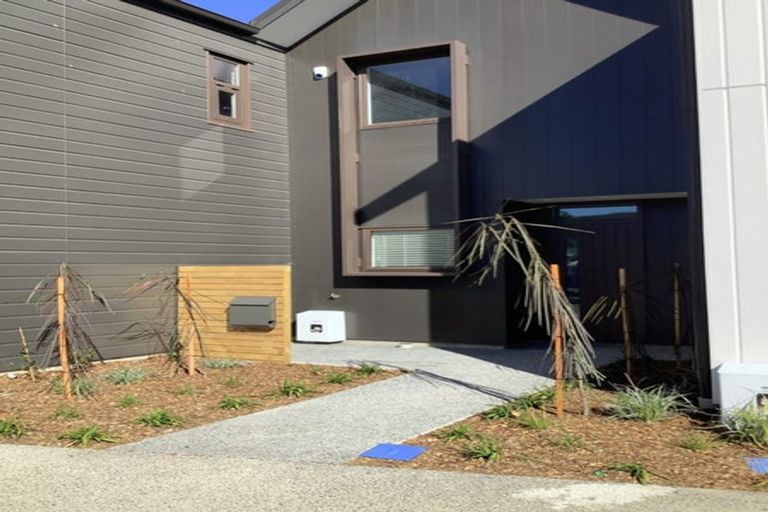 Photo of property in 15 Ron Deal Way, Epuni, Lower Hutt, 5011