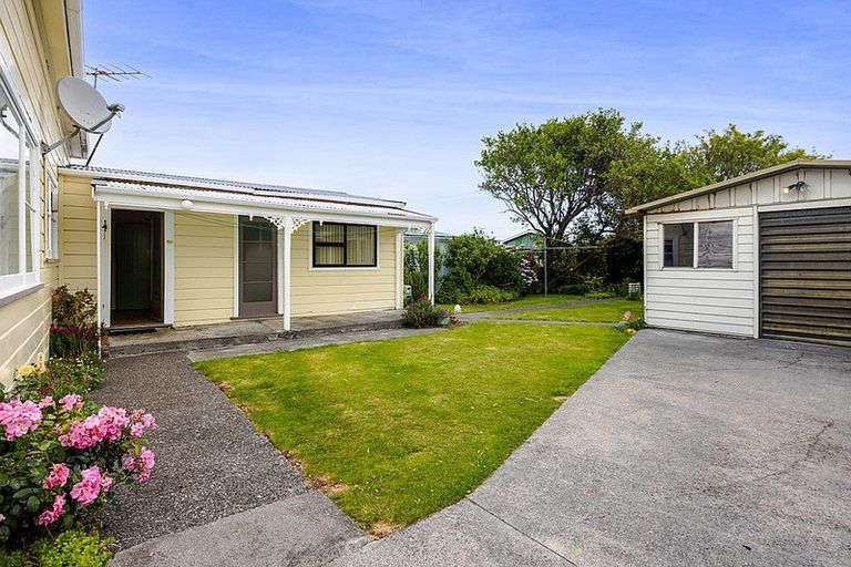 Photo of property in 77 Victoria Street, Hawera, 4610