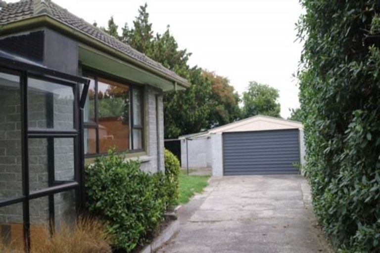 Photo of property in 199 Burwood Road, Burwood, Christchurch, 8083