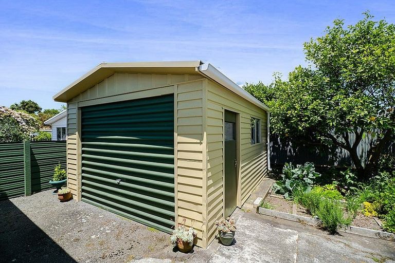 Photo of property in 53 Fantham Street, Hawera, 4610