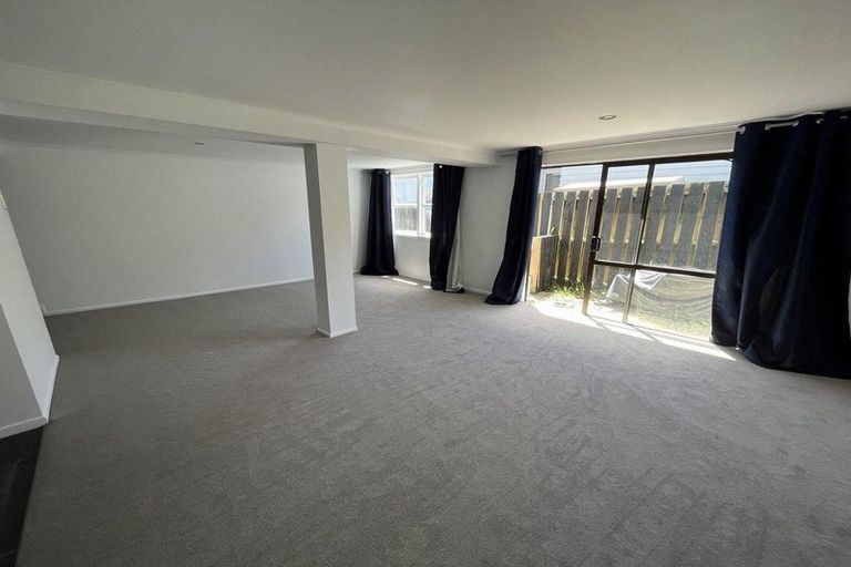 Photo of property in 8 Saffron Street, Birkdale, Auckland, 0626