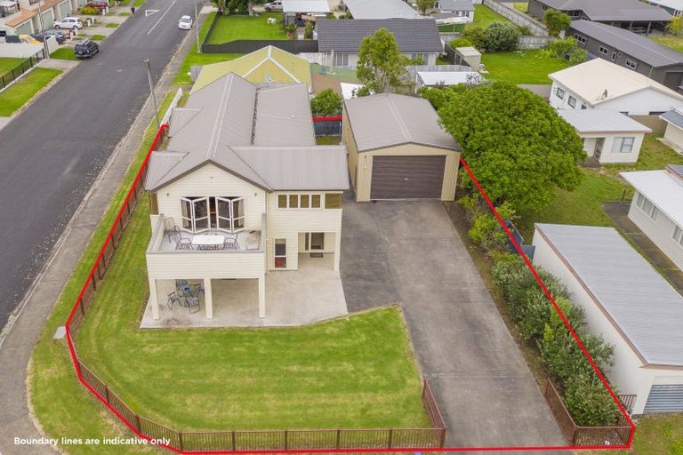 Photo of property in 8 Eyre Street, Whitianga, 3510