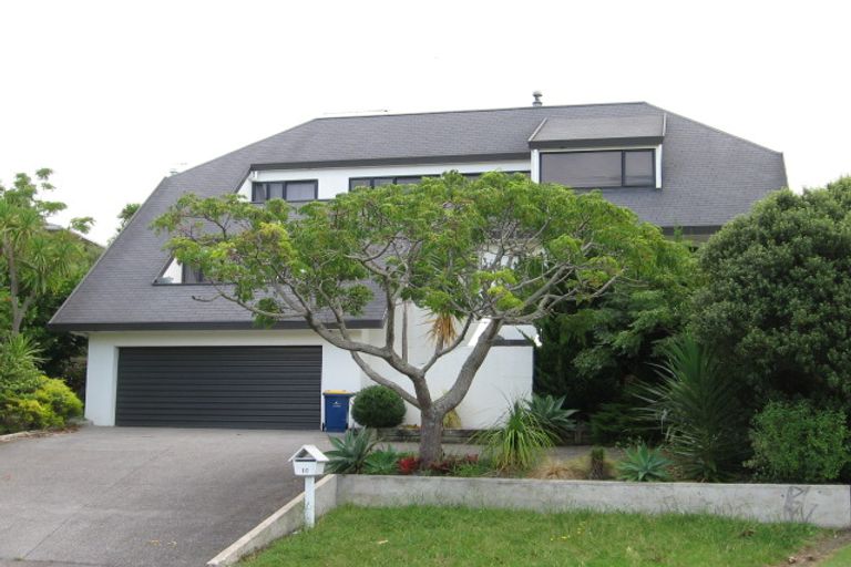 Photo of property in 10 Forsythe Place, Massey, Auckland, 0614