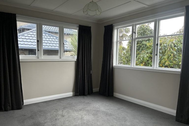 Photo of property in 23 Palm Avenue, Hokowhitu, Palmerston North, 4410