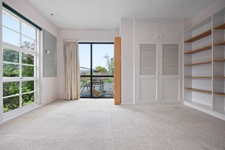 Photo of property in 20 Ashfield Place, Ilam, Christchurch, 8041