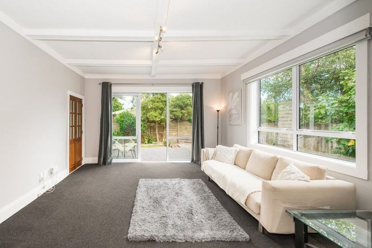 Photo of property in 65 Elizabeth Street, Waikanae, 5036