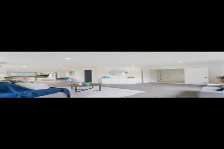 Photo of property in 12 Beverage Place, Rosehill, Papakura, 2113