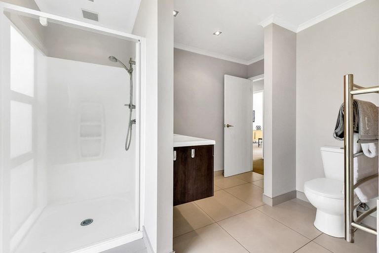 Photo of property in 18 Castleton Way, Flagstaff, Hamilton, 3210