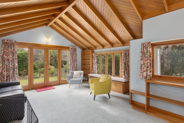 Photo of property in 5 Three Mile Hill Road, Halfway Bush, Dunedin, 9010