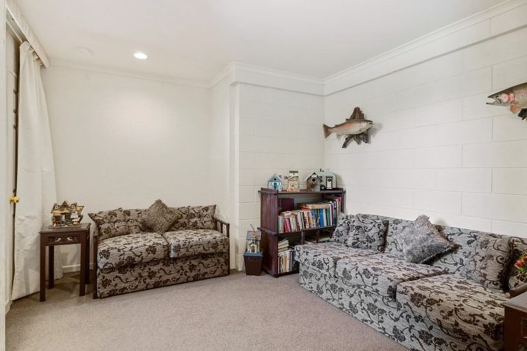 Photo of property in 4 Tihi Road, Springfield, Rotorua, 3015