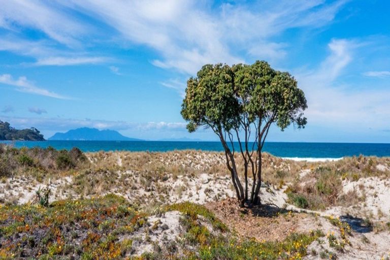 Photo of property in 37 Blue Bell Parade, Omaha, 0986