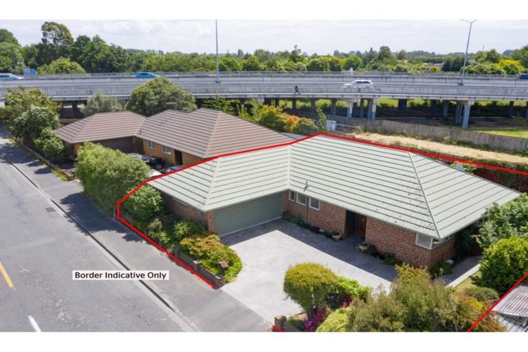 Photo of property in 3 Farquhars Road, Redwood, Christchurch, 8051