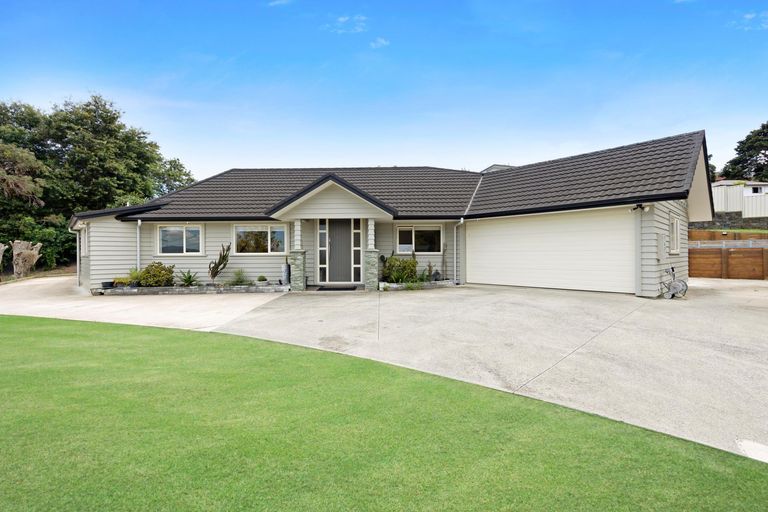 Photo of property in 168 Polo Prince Drive, Alfriston, Auckland, 2105