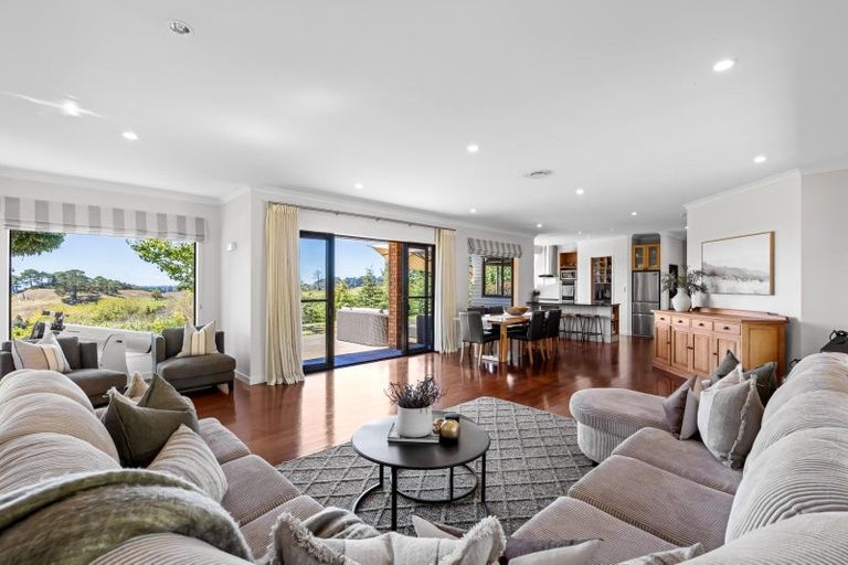 Photo of property in 15 Joblin Road, Wainui, Silverdale, 0994